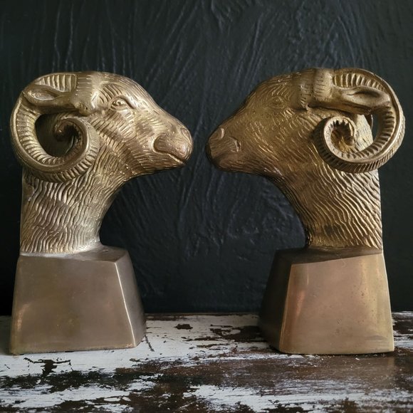 Pair of Vtg Brass Ram Head Bookends, Ram Sculptures, Library Decor, Vtg Office - Picture 3 of 5